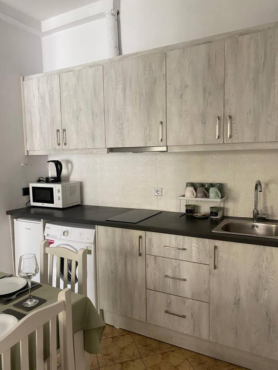 Happy Apartment Sarandë 外观 照片