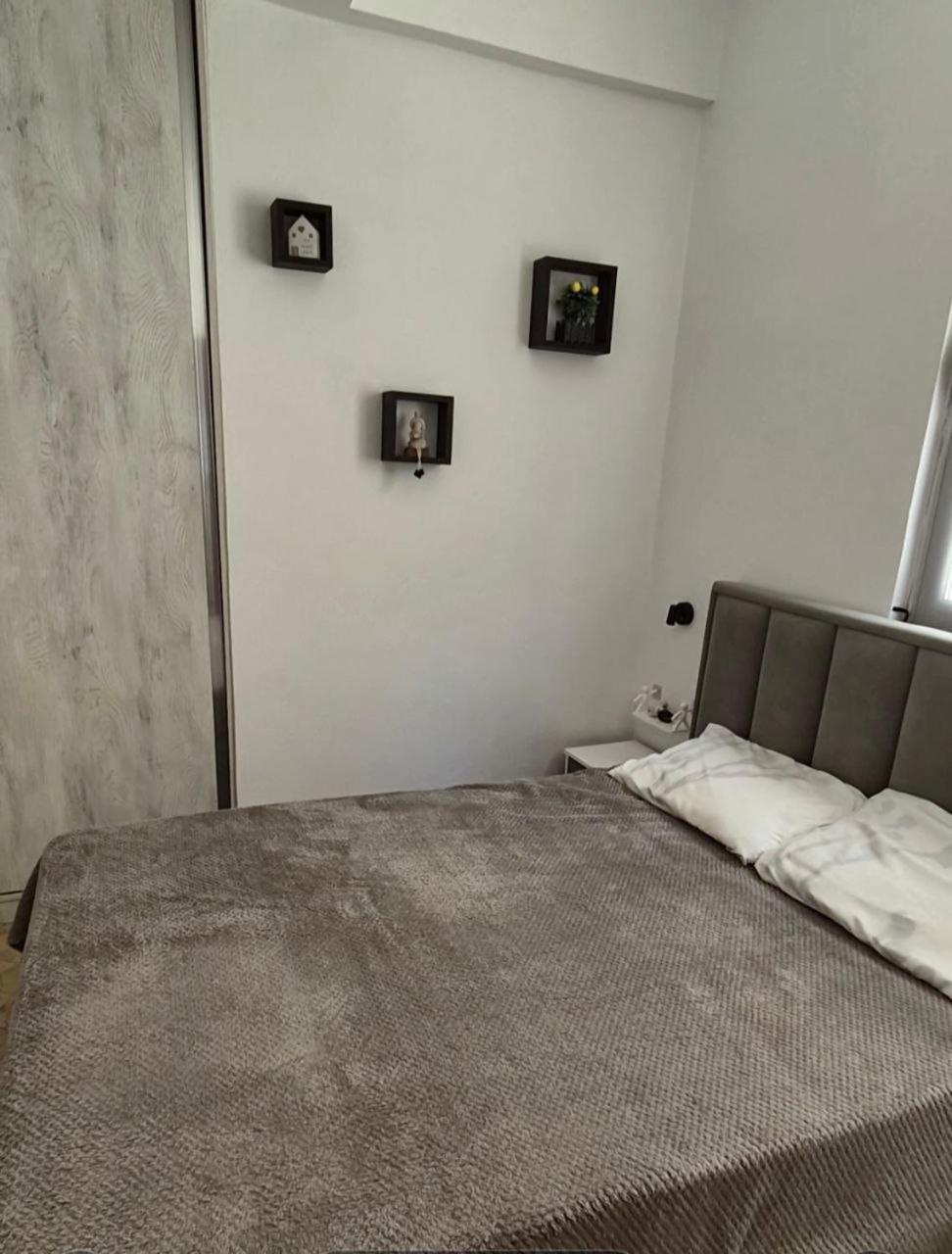 Happy Apartment Sarandë 外观 照片