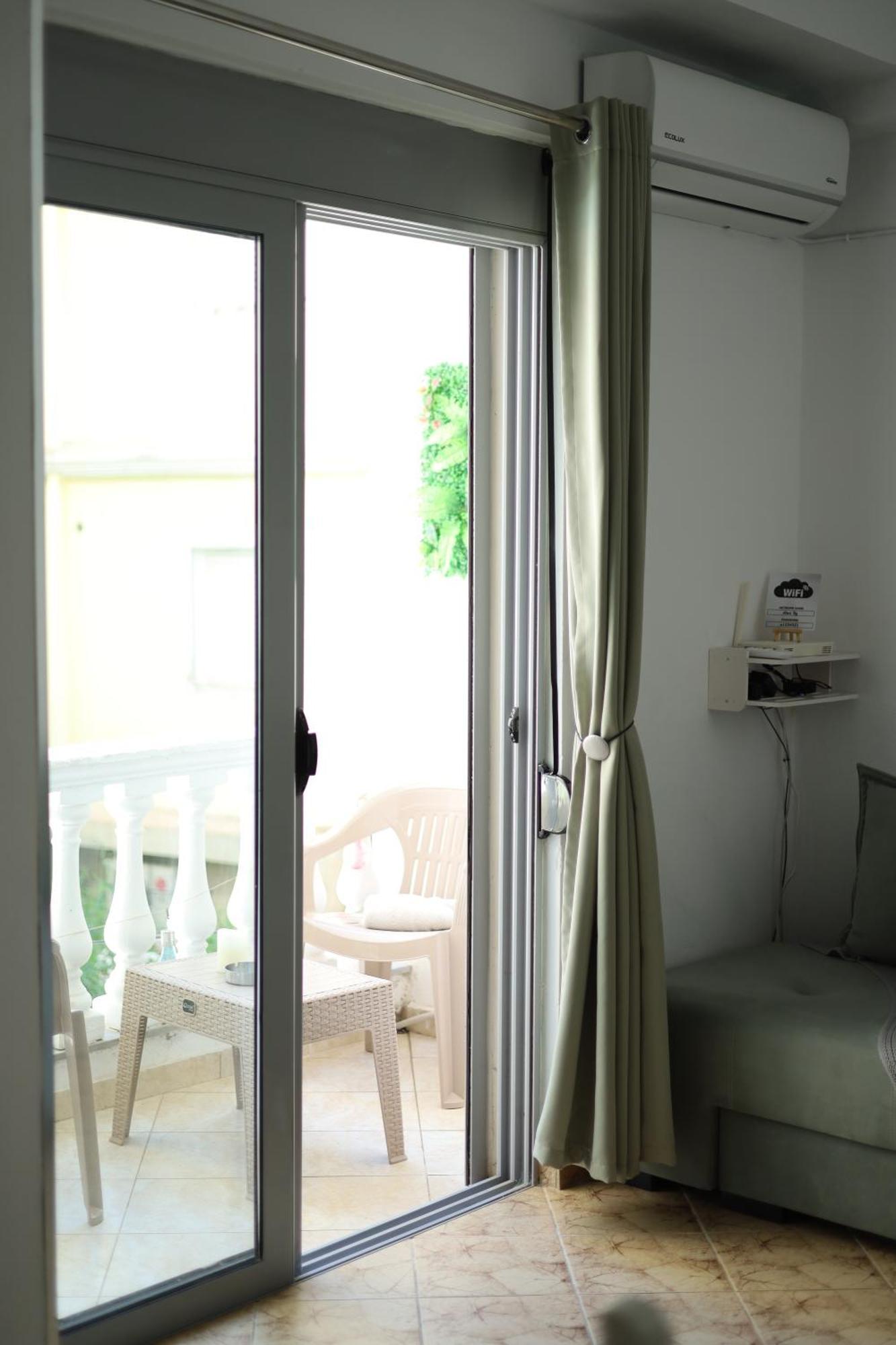 Happy Apartment Sarandë 外观 照片